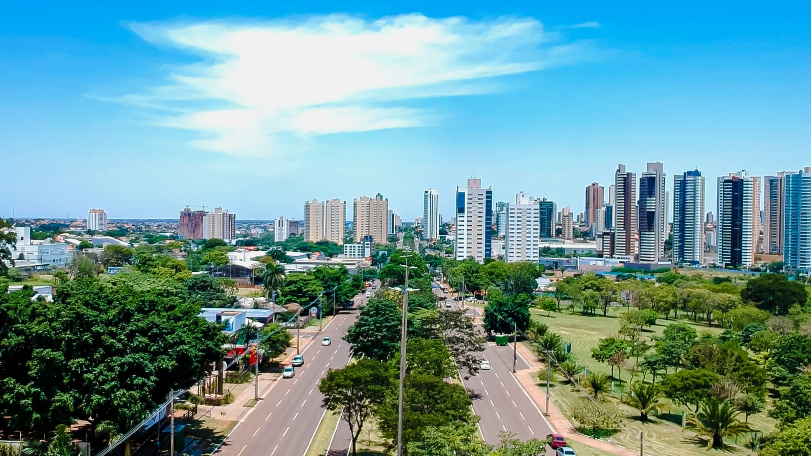 Vista aérea de Campo Grande MS — Casas à Venda
